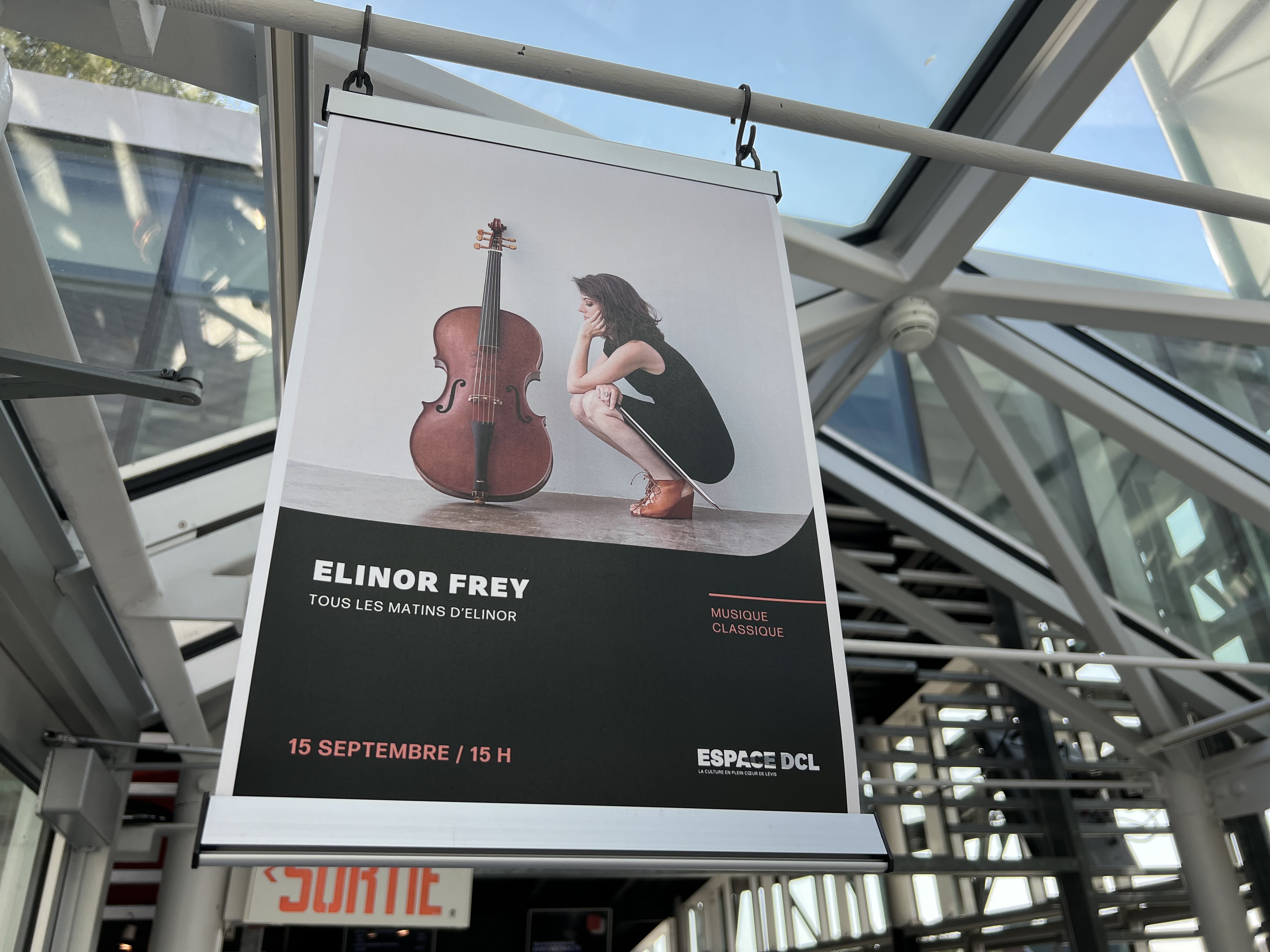 La violoncelliste Elinor Frey charme L’Anglicane